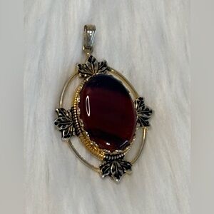 Vintage Gold Tone Leaf Frame Red Agate Pendant
